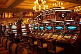 Pengguna menikmati permainan slot online beragam tema melalui platform japs8005 yang mudah diakses
